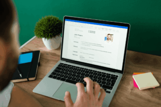 Free Apps to Create a Professional CV for 2025